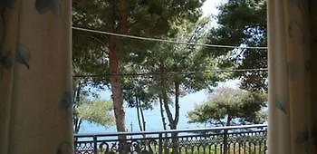Hotel Douka