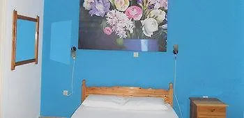 Hotel Douka 2*