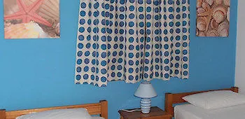 Douka Hotel 2*